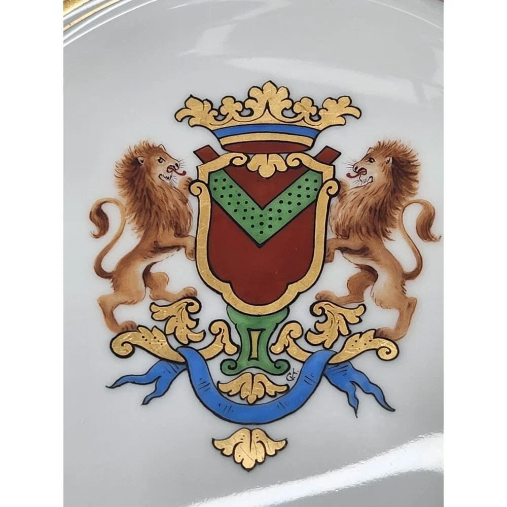 Set Of 4 Bohemia Czech Stouffer China Hand Painted Gold Lion Coat Of Arms Plates